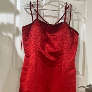 Elegant Strapless Red Dress